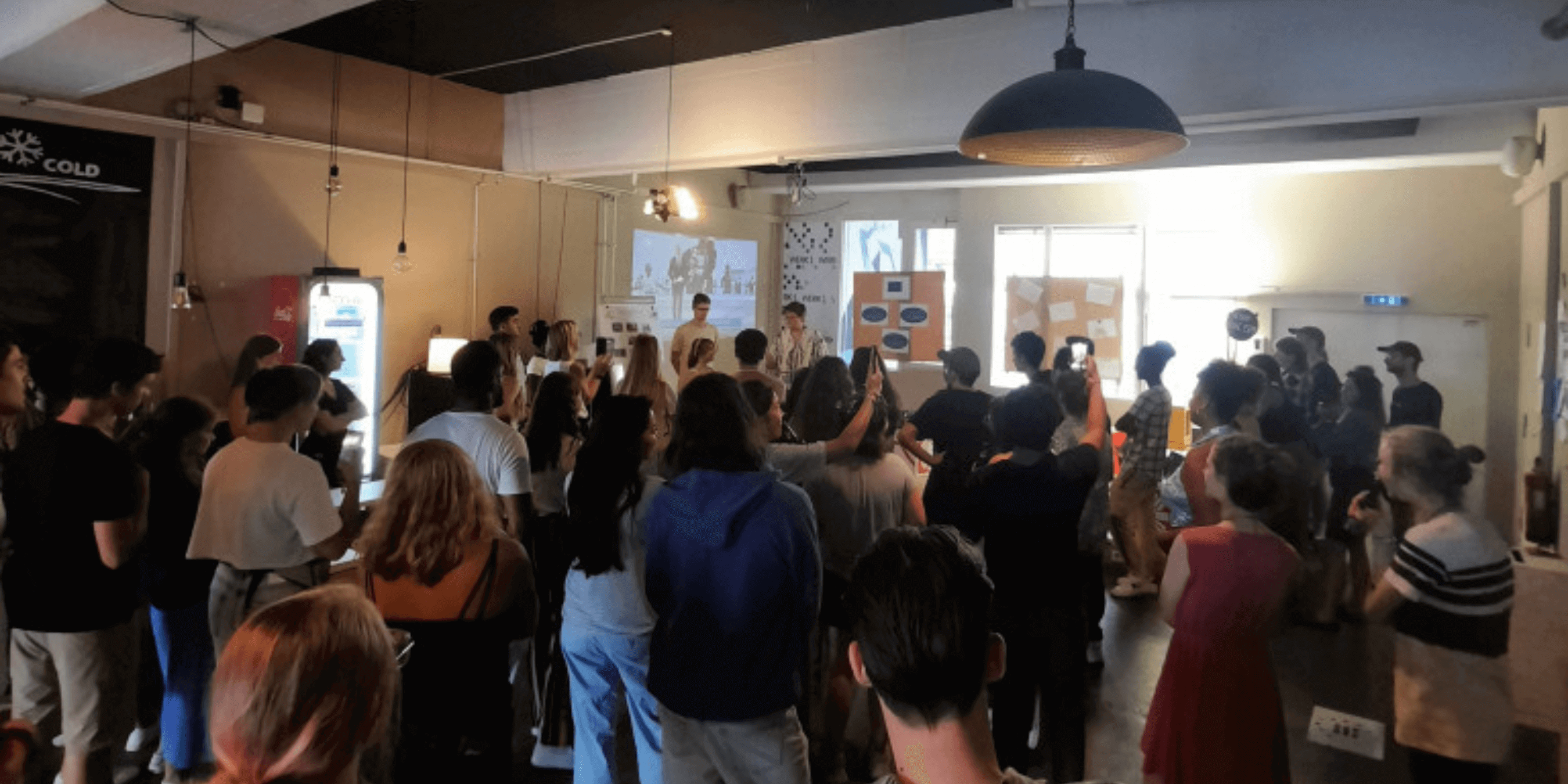 youngCaritas in Europe Summer University 2023 Ausstellungseröffnung